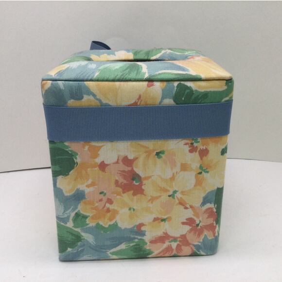 Vintage Discontinued Croscill Fiesta Tissue Box Cover - Picture 4 of 8